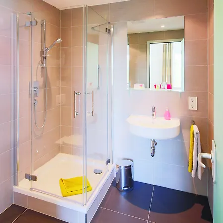 Kuroase Im Kloster 3*