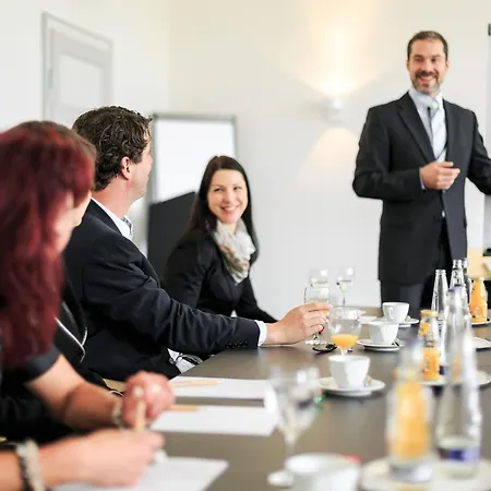 克罗斯特水疗绿洲酒店