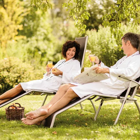 克罗斯特水疗绿洲酒店 酒店 3*