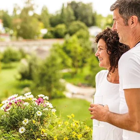 Kuroase Im Kloster Hotel 3*