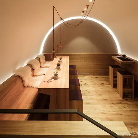 克罗斯特水疗绿洲酒店 酒店 3*