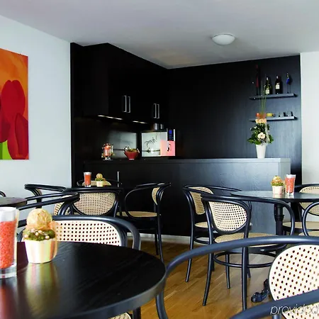 克罗斯特水疗绿洲酒店 酒店