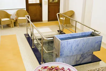 Hotel Kuroase Im Kloster 3*